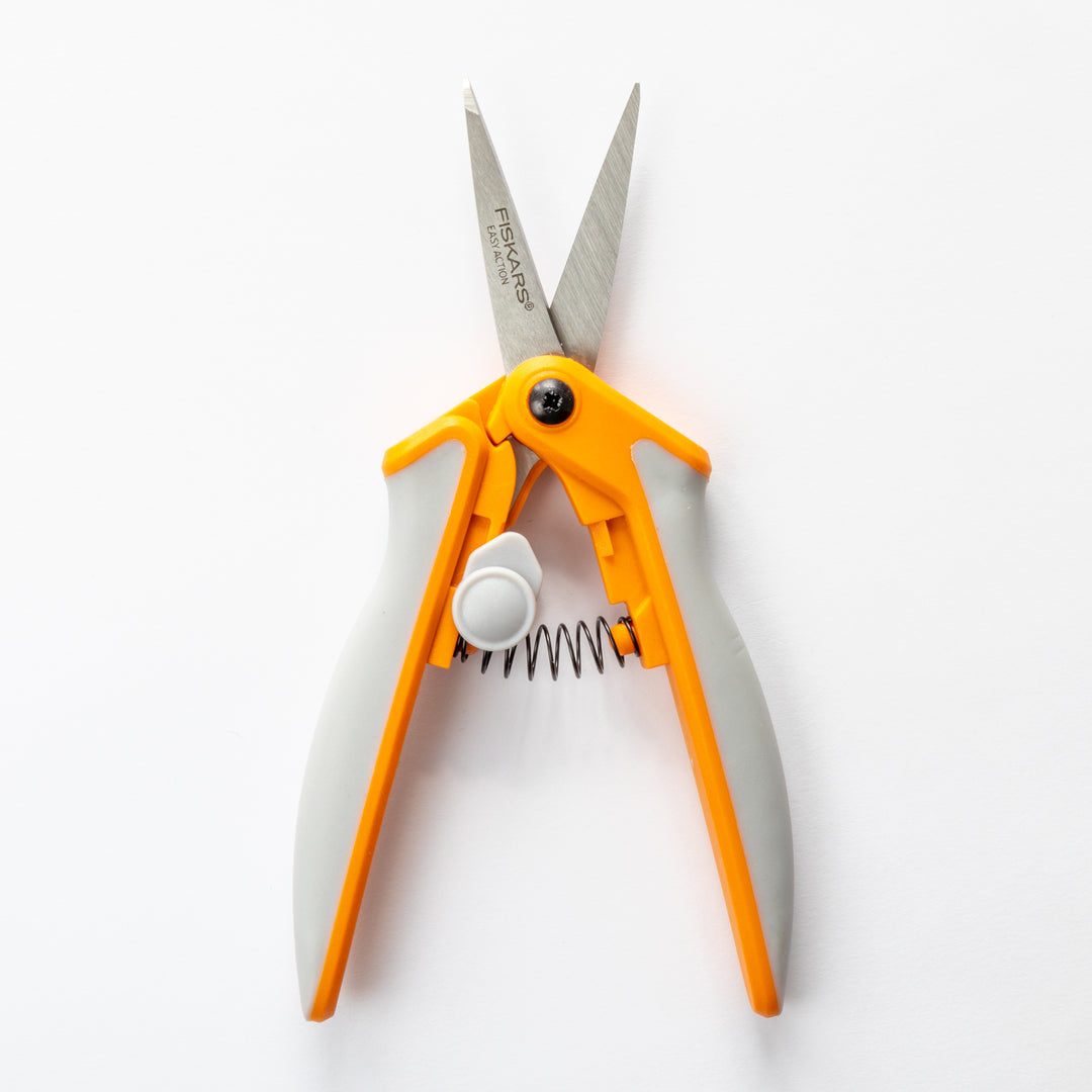 Fiskars Easy Action Micro-Tip Snips for fabric  – 15cm