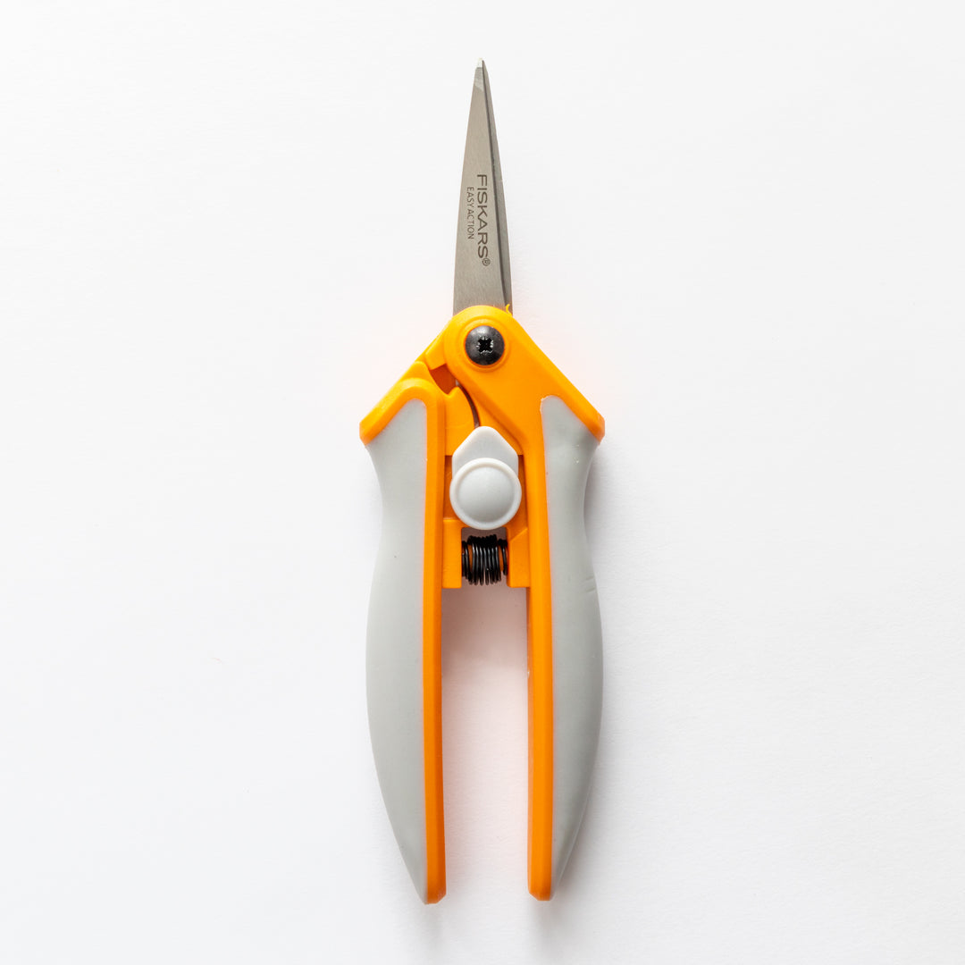 Fiskars Easy Action Micro-Tip Snips for fabric  – 15cm