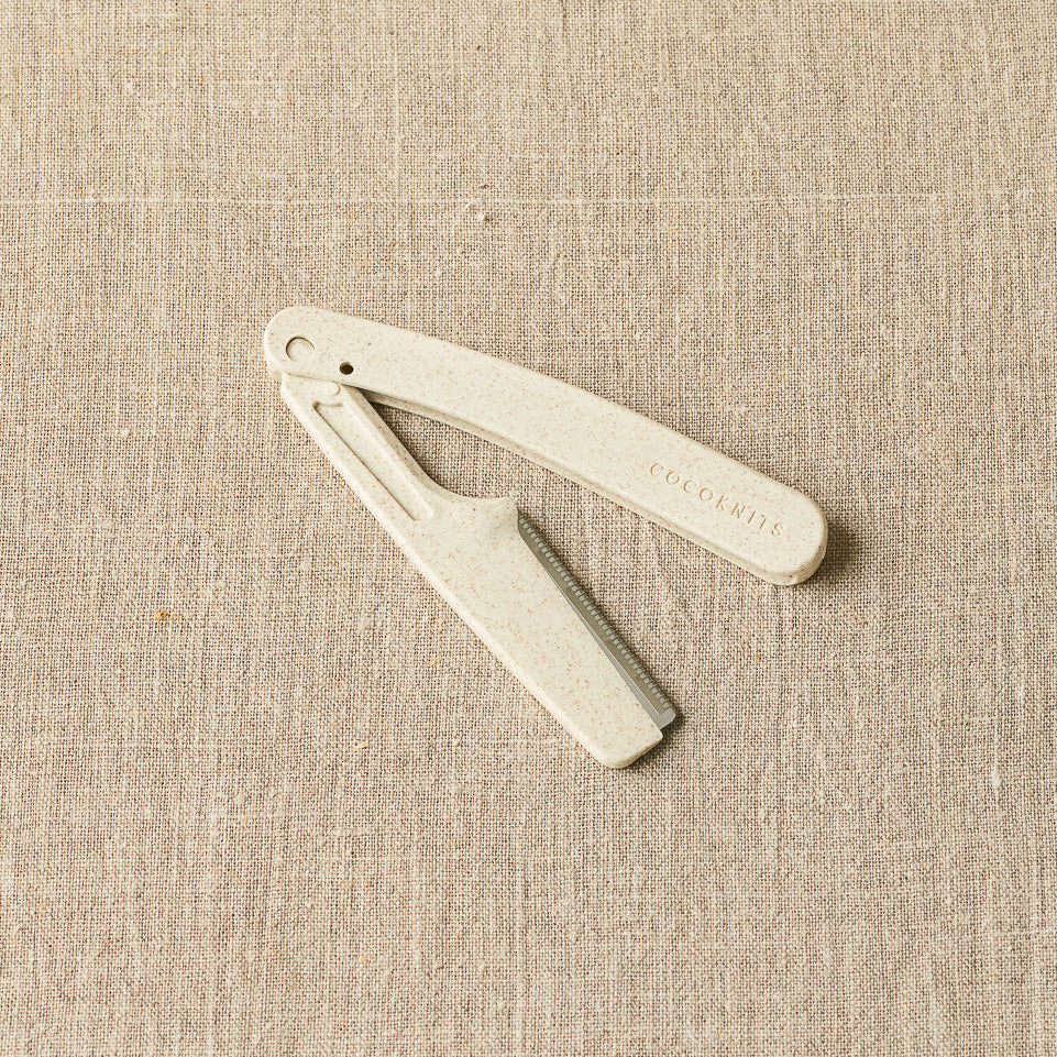 Cocoknits Fuzz Off Comb