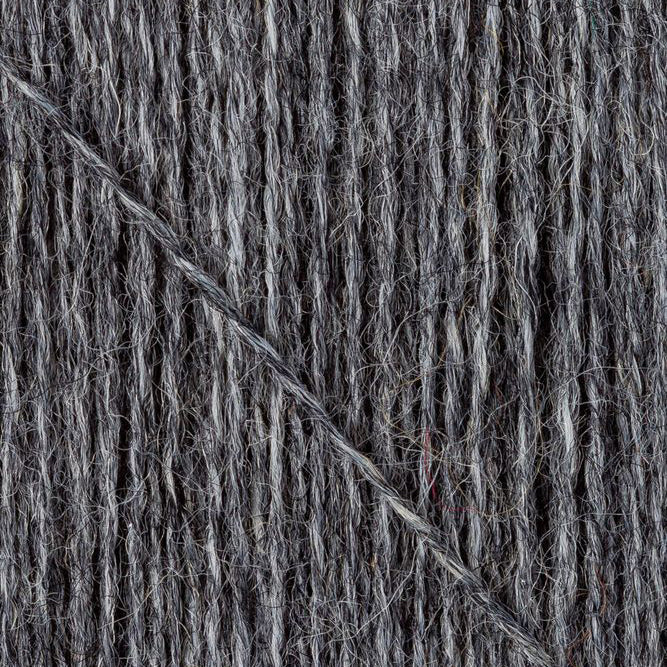 Regia 2-ply mending wool