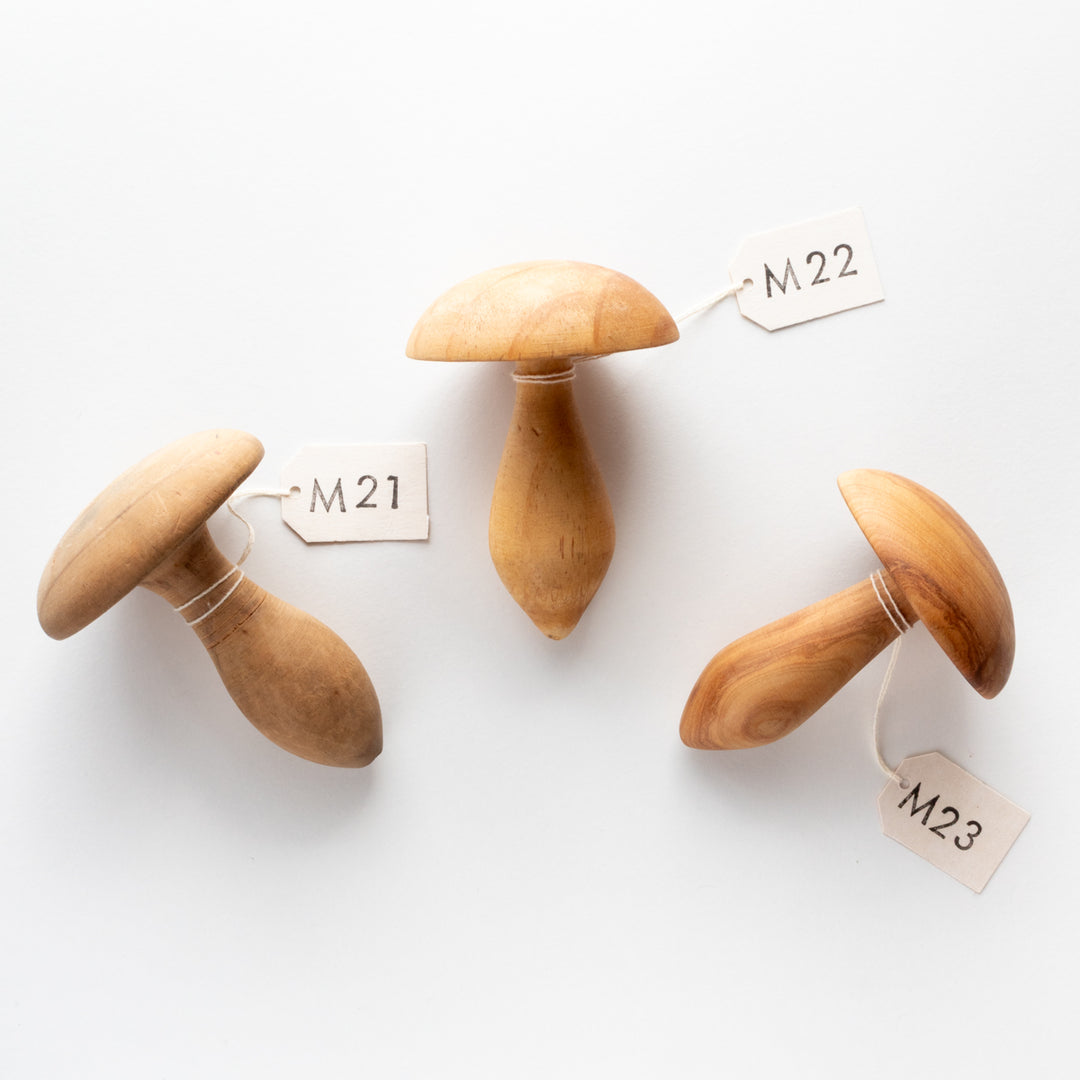 Vintage darning tools